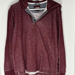 Maroon Knit Hoodie with Logo. Size M. 100% cotton.